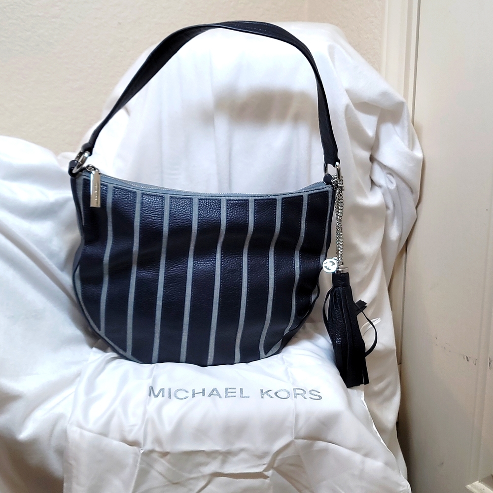 MICHAEL Michael Kors Brooklyn Medium Convertible Hobo